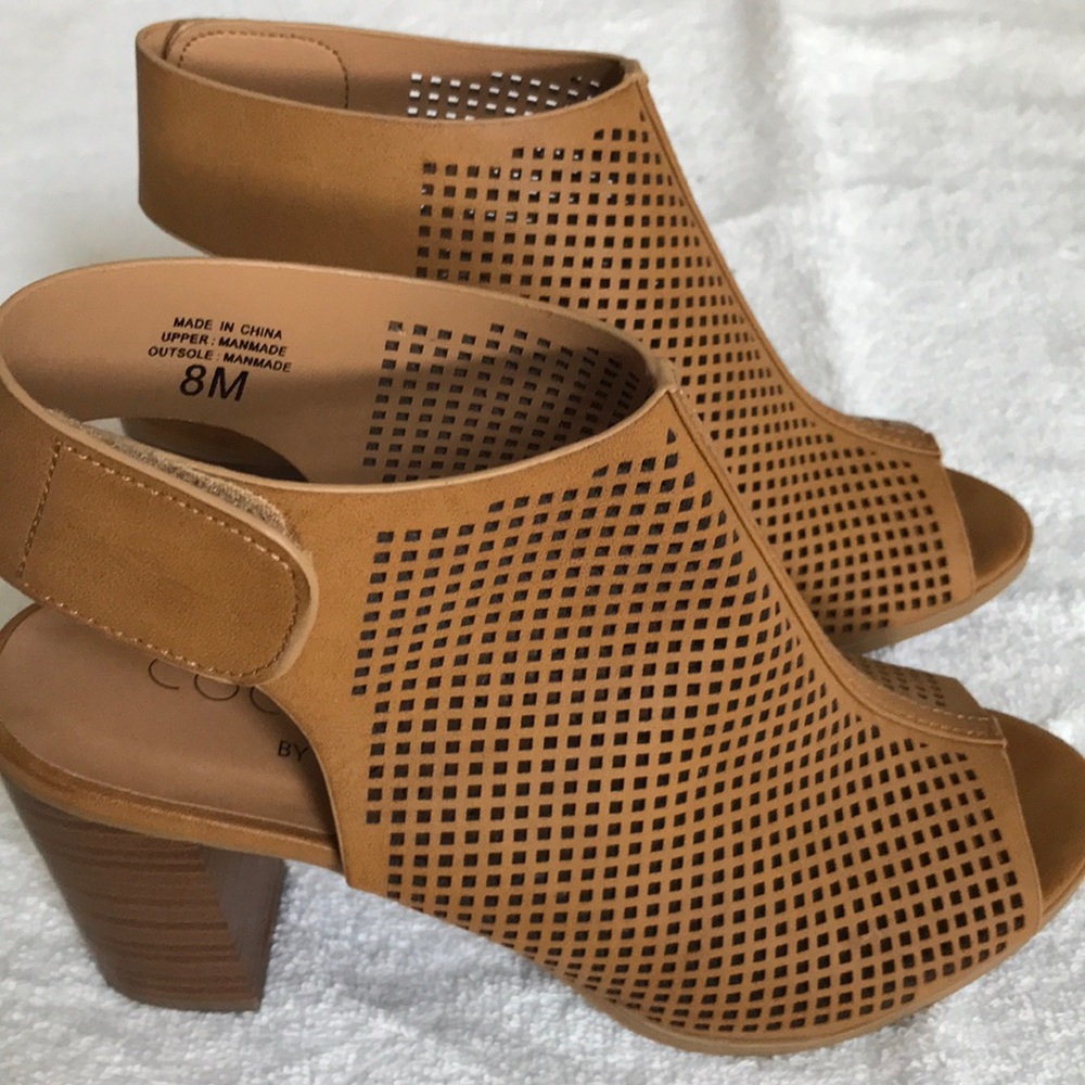 Coconuts by Matisse chunky heel upper.